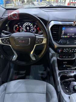 GMC Acadia